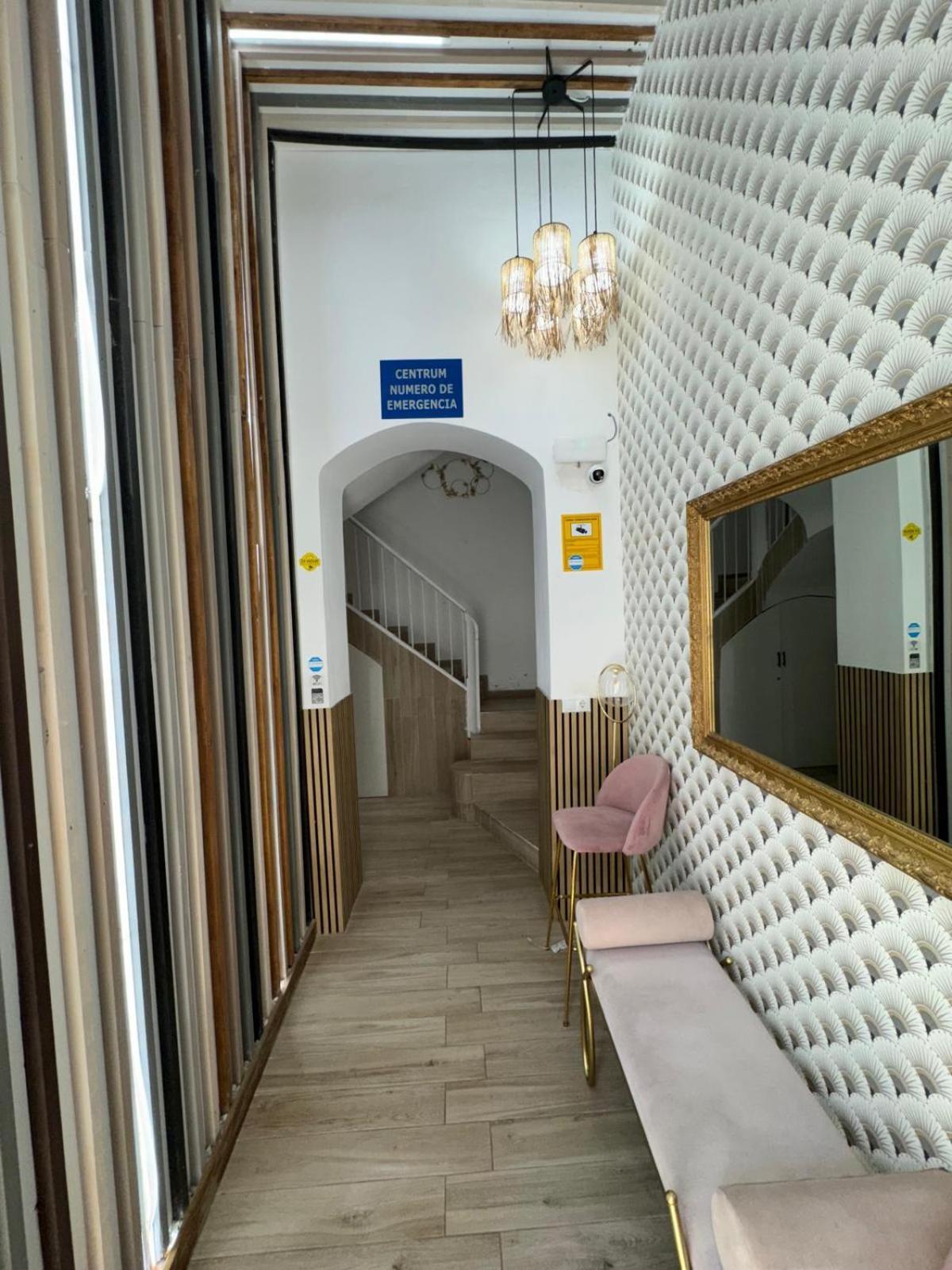 Luxury Apartments Near The Beach And Downtown Centrum 8 Alicante Zewnętrze zdjęcie